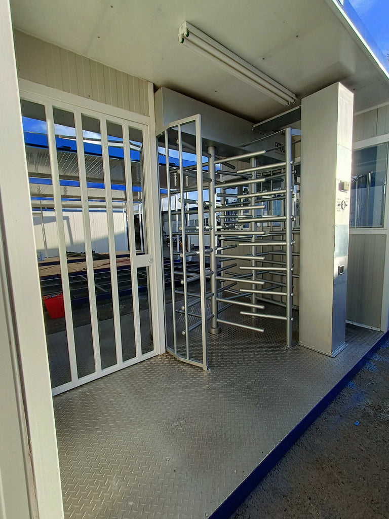 Rehilete de Acceso 6.00 x 2.44m